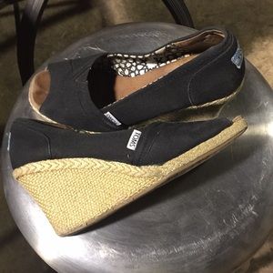 Toms sandals